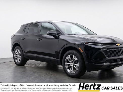 Used 2025 Chevrolet Equinox LT FWD image 1