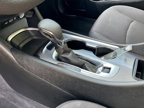 Used 2022 Chevrolet Malibu LT image 26