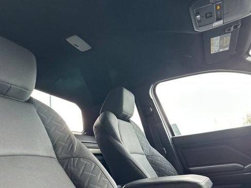 Used 2024 Toyota Tacoma SR image 16