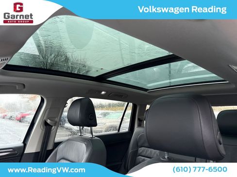 Used 2019 Volkswagen Tiguan SEL Premium w/ 3rd Row Seat Package image 12