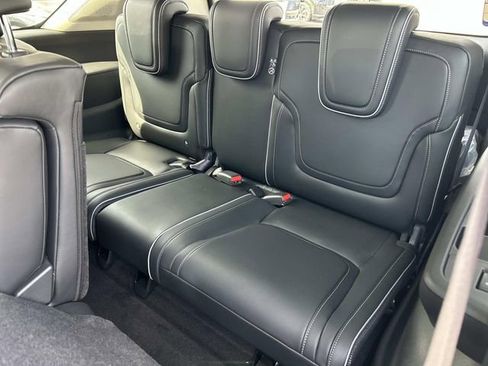 New 2026 INFINITI QX80 Luxe RWD image 25