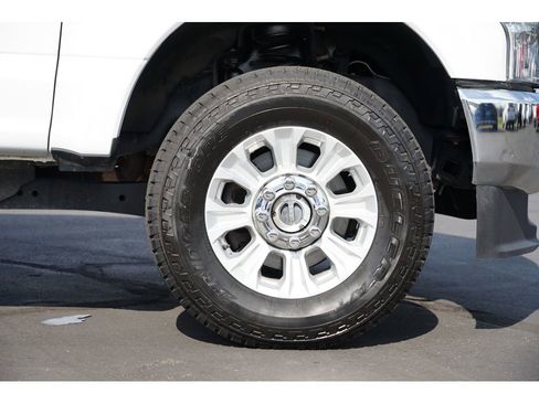 Used 2022 Ford F250 XLT image 11