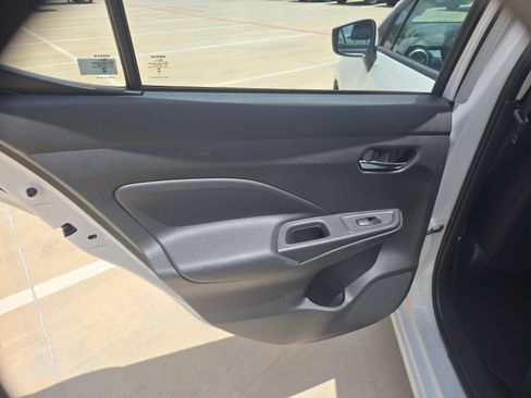Used 2024 Nissan Versa SV FWD image 13