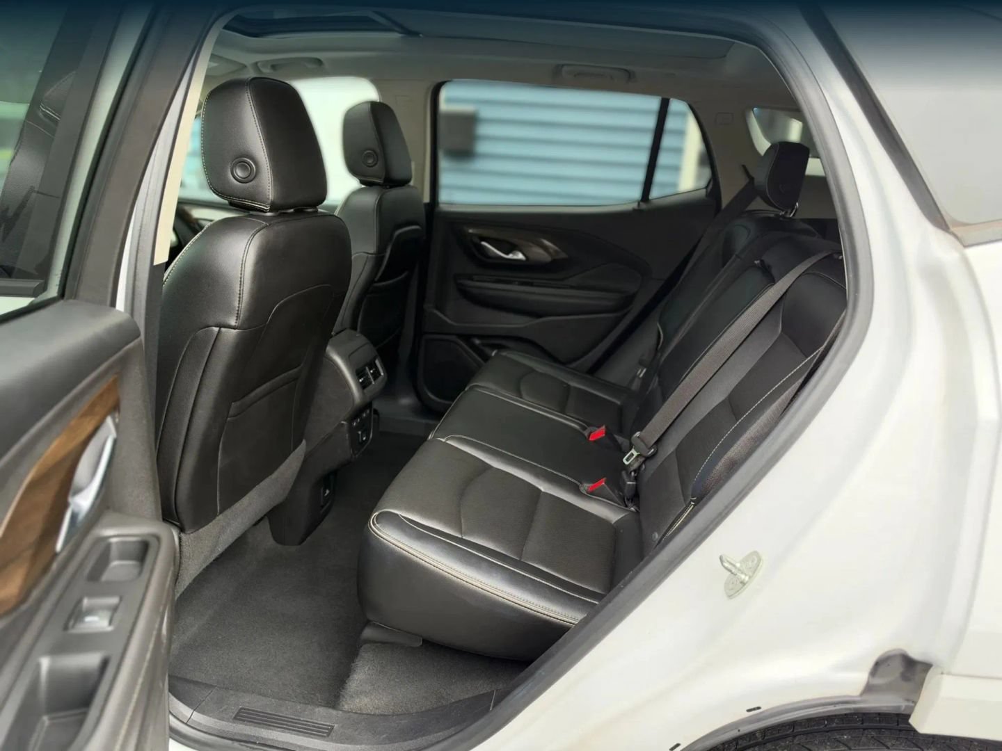 Used 2018 GMC Terrain Denali w/ Comfort Package AWD/4WD image 37