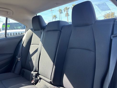 Used 2025 Toyota Corolla LE image 22