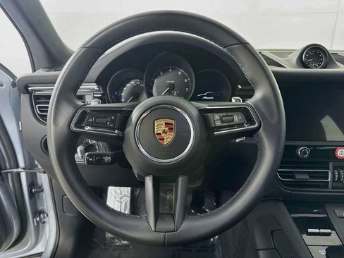 Certified 2026 Porsche Macan AWD/4WD image 14