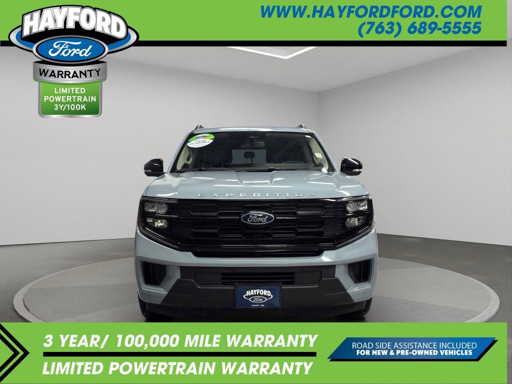 Used 2025 Ford Expedition Active AWD/4WD image 6