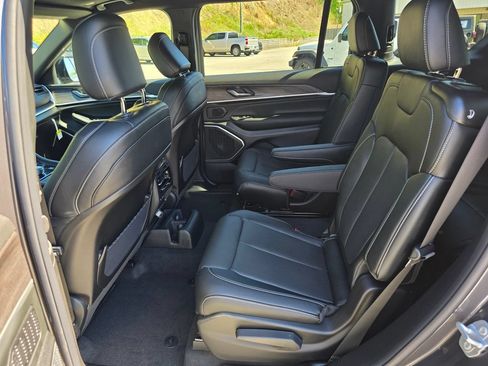 New 2026 Jeep Grand Cherokee L Limited AWD/4WD image 12