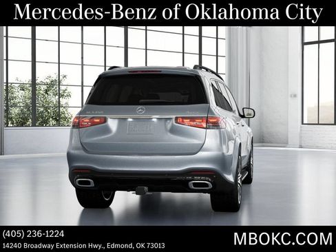 Used 2026 Mercedes-Benz GLS 450 4MATIC image 25