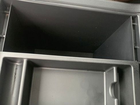 Used 2020 Nissan Titan Platinum Reserve w/ Moonroof Package image 26