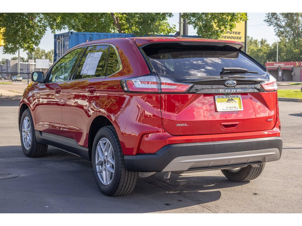 Used 2024 Ford Edge SEL w/ Convenience Package AWD/4WD image 5