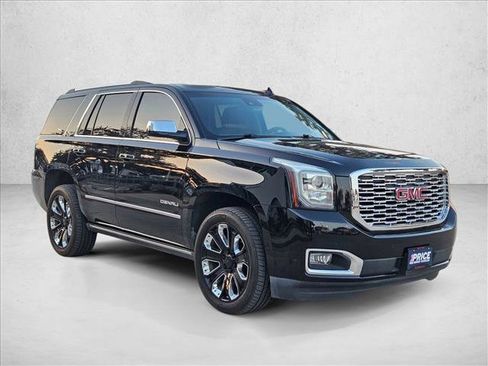 Used 2019 GMC Yukon Denali w/ Denali Ultimate Package image 3