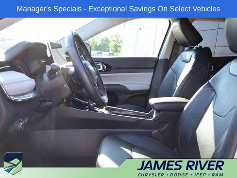 Used 2022 Jeep Compass Limited AWD/4WD image 22