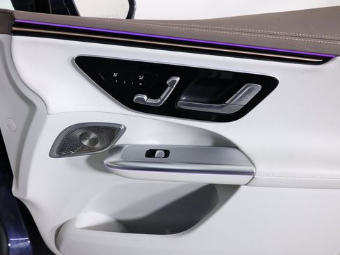 Certified 2023 Mercedes-Benz EQE 350+ 4MATIC SUV w/ Exclusive Trim Package image 50