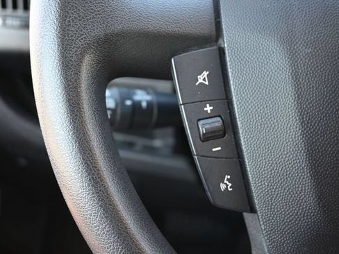 Used 2019 RAM ProMaster 2500 w/ Interior Convenience Group FWD image 9