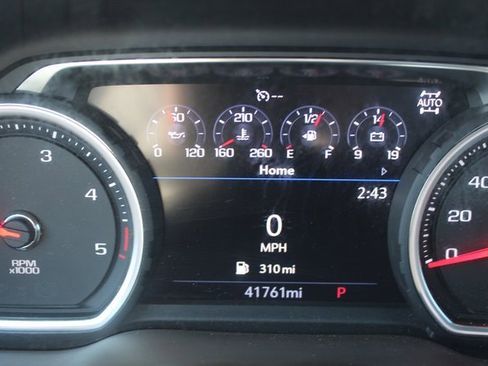 Used 2022 Chevrolet Silverado 2500 LTZ w/ LTZ Premium Package image 31