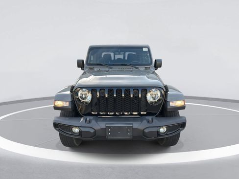 Used 2022 Jeep Gladiator Sport image 4