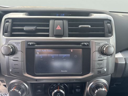 Used 2018 Toyota 4Runner SR5 AWD/4WD image 13