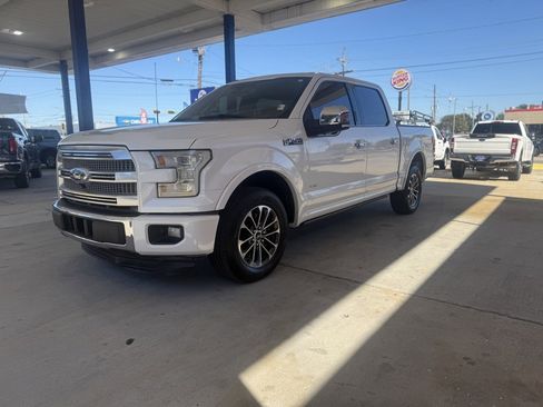 Used 2015 Ford F150 Platinum w/ Equipment Group 701A Luxury image 7