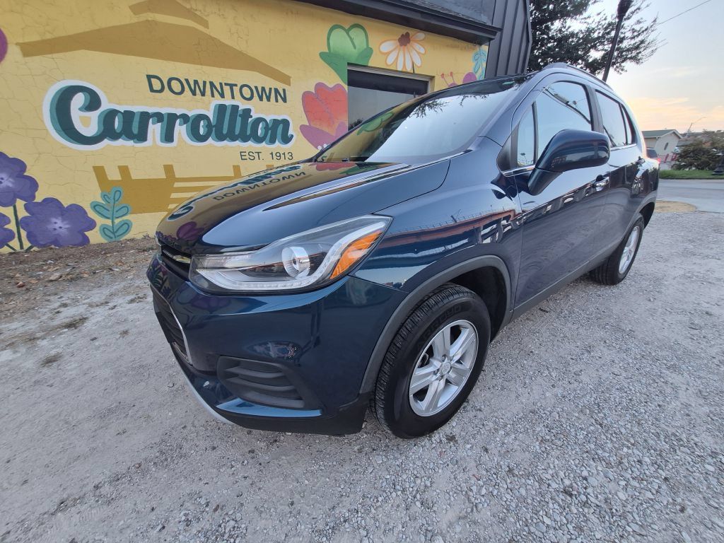 Used 2019 Chevrolet Trax LT w/ LT Convenience Package AWD/4WD image 2