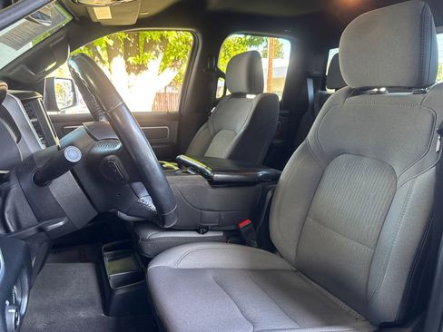 Used 2022 RAM 1500 Big Horn RWD image 5