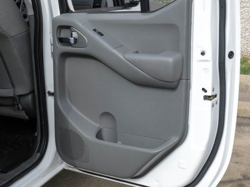 Used 2018 Nissan Frontier SV w/ Value Truck Package image 47