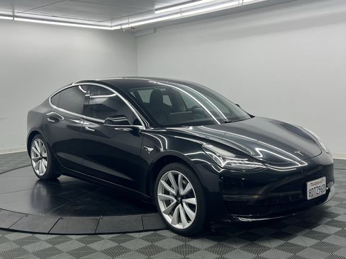 Used 2018 Tesla Model 3 Long Range image 2