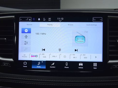 Used 2022 Chrysler Pacifica Touring-L image 17