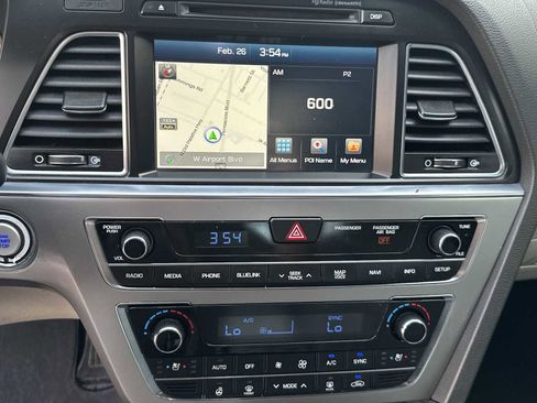 Used 2015 Hyundai Sonata Limited w/ Option Group 05 image 17