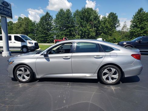 Used 2020 Honda Accord EX image 9