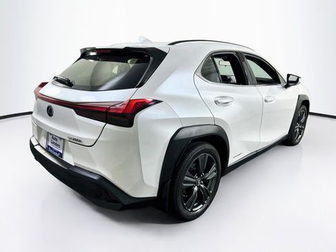 Used 2021 Lexus UX 250h w/ Accessory Package (Z2) AWD/4WD image 5