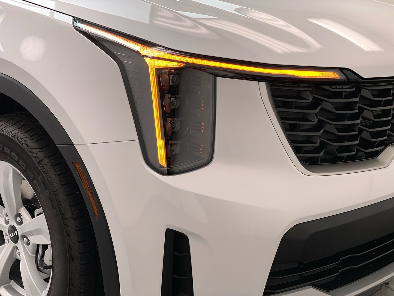 Certified 2026 Kia Sorento LX FWD image 11