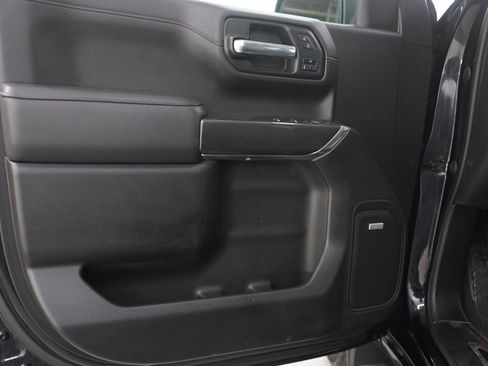 Used 2021 GMC Sierra 1500 AT4 w/ AT4 Value Package AWD/4WD image 17