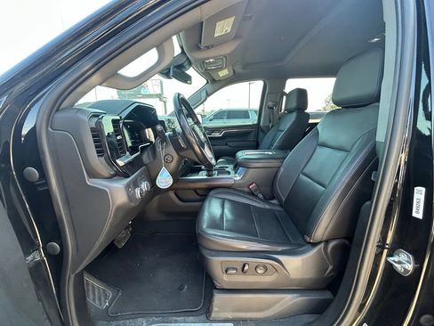 Used 2022 GMC Sierra 1500 SLT RWD image 7