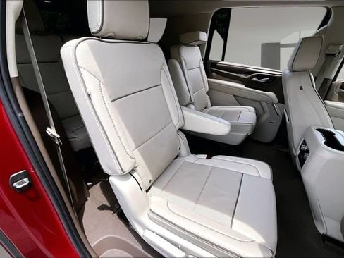 Used 2022 GMC Yukon XL Denali AWD/4WD image 24