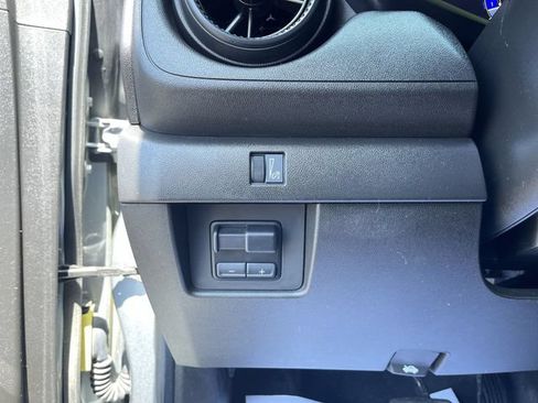Certified 2024 Chevrolet Colorado Trail Boss w/ Advanced Trailering Package AWD/4WD image 18