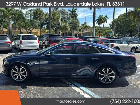 Used 2016 Jaguar XJ AWD/4WD image 7