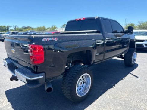 Used 2015 Chevrolet Silverado 2500 LT w/ LT Convenience Package AWD/4WD image 7