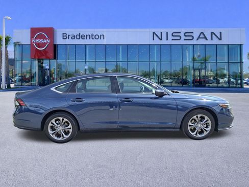 Used 2024 Honda Accord EX image 4