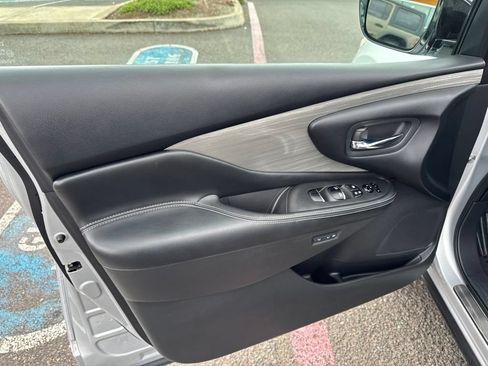 Used 2015 Nissan Murano SL AWD/4WD image 5