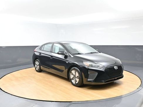 Used 2018 Hyundai Ioniq Blue FWD image 3