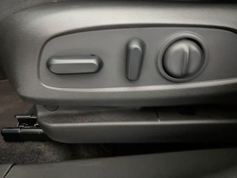 Used 2023 Buick Encore GX Select w/ Sport Touring Package image 25