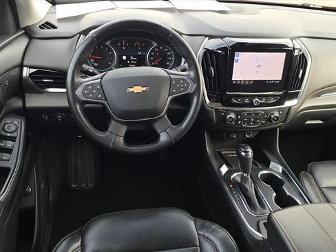 Used 2020 Chevrolet Traverse Premier image 11