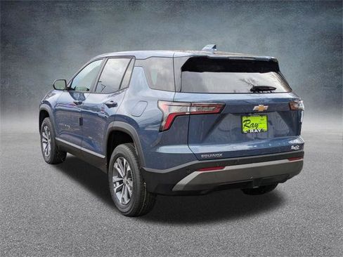 New 2026 Chevrolet Equinox LT image 6