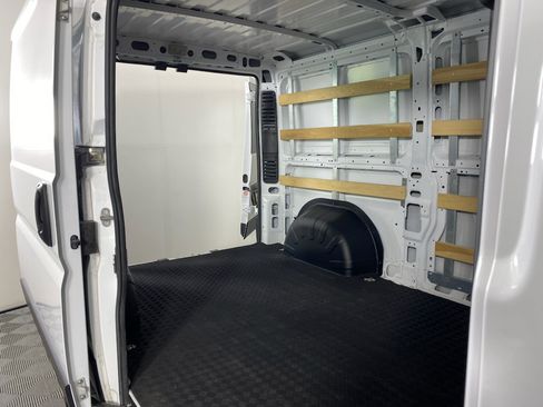 Used 2025 RAM ProMaster 2500 w/ U-Haul Equipment Group FWD image 15