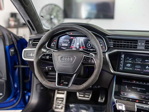 Used 2022 Audi RS 7 Sportback w/ RS 7 Executive Package AWD/4WD image 38