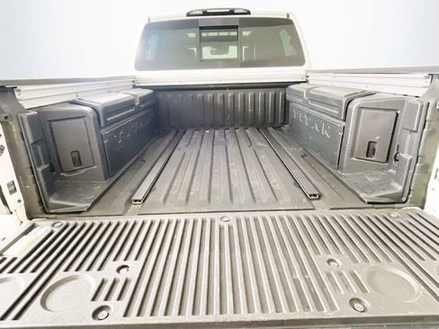 Used 2020 Nissan Titan Platinum Reserve w/ Moonroof Package AWD/4WD image 30