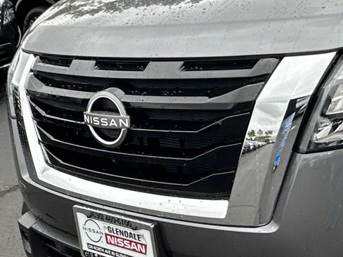 New 2025 Nissan Pathfinder SL image 10