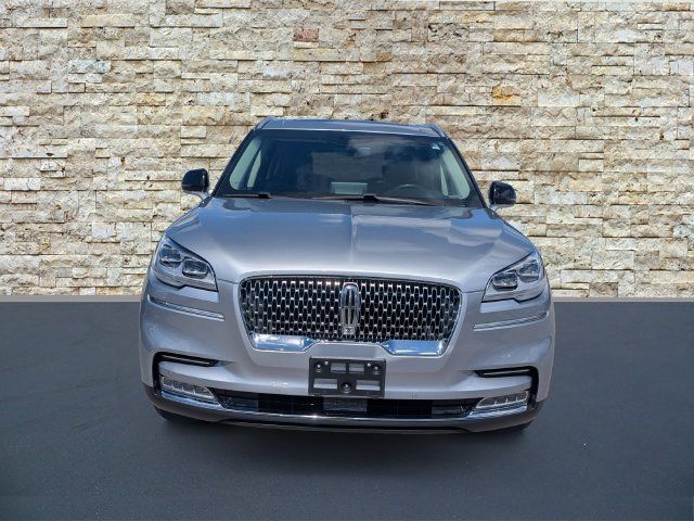 Used 2020 Lincoln Aviator Reserve w/ Equipment Group 202A AWD/4WD image 3