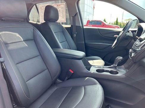 Used 2021 Chevrolet Equinox Premier image 32